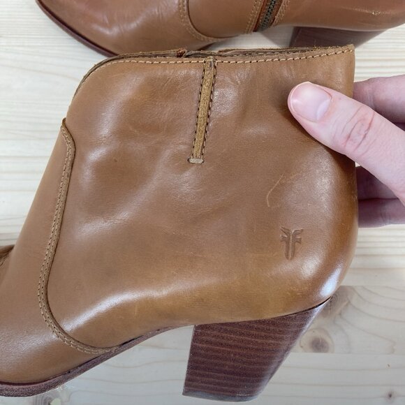 Frye Jennifer Ankle Booties Women Sz 7 Brown Leather Pointed Toe Western Boho - Picture 8 of 13